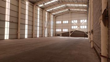 Nave industrial en alquiler en A Coruña, La Grela-Bens-Meicende photo 0
