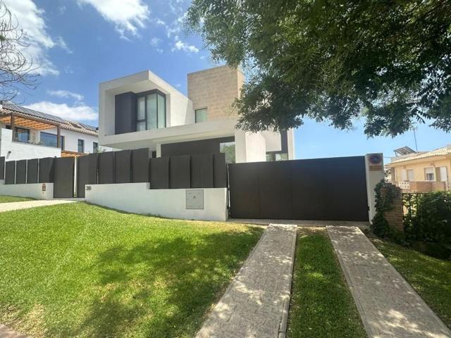 Chalet en alquiler en Benalmádena, Cortijo de Torrequebrada photo 0