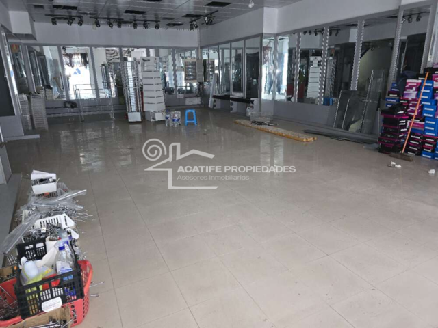 Local comercial en alquiler en Arrecife, Arrecife Centro photo 0