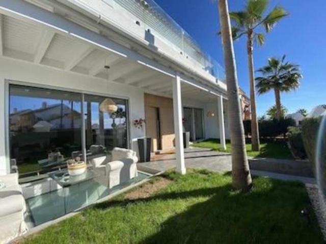 Chalet en alquiler en Marbella, Marbella Este - Bahia de Marbella photo 0