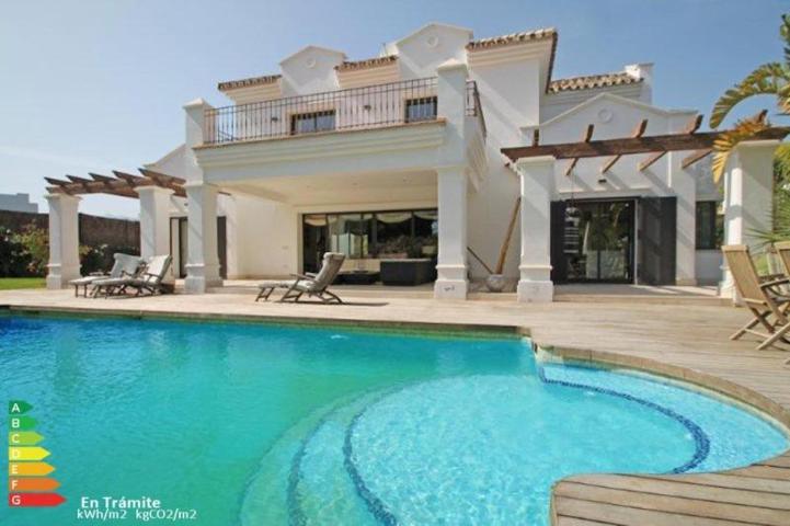 Chalet en alquiler en Marbella, Marbella Golden Mile photo 0