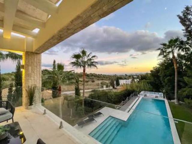 Chalet en alquiler en Estepona, Estepona East - El Paraiso photo 0