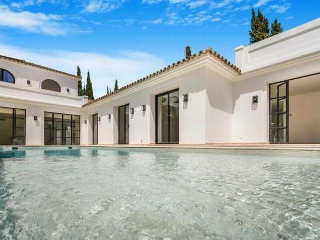 Chalet en alquiler en Marbella, Nueva Andalucia - Aloha photo 0