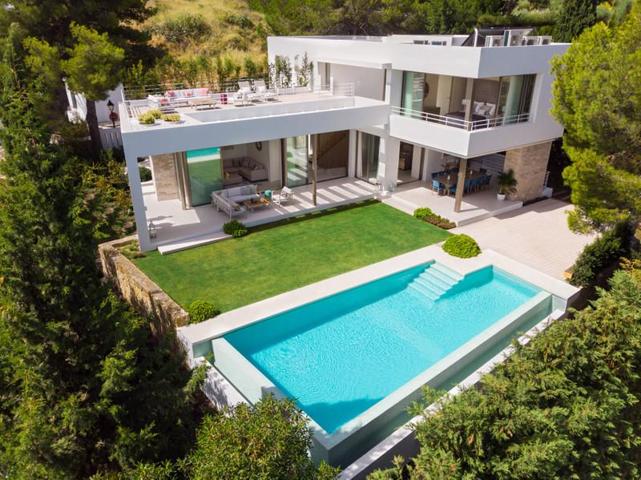 Chalet en alquiler en Marbella, Nueva Andalucia photo 0