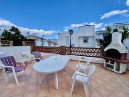 Adosada en venta en Estepona, Costa del Sol photo 0