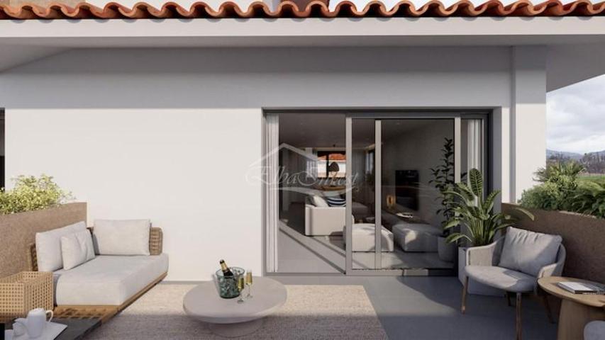 Piso en venta en Arona photo 0