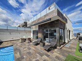 Chalet en venta en Villamartin photo 0