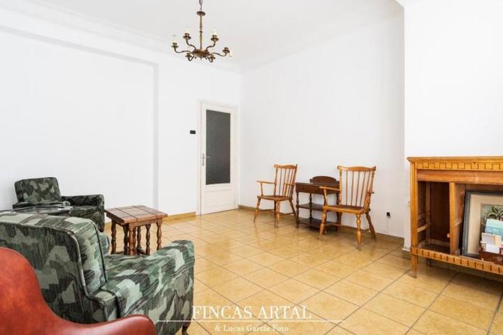 Piso en venta en Zaragoza, Calle de Francisco de Vitoria, 50008 photo 0