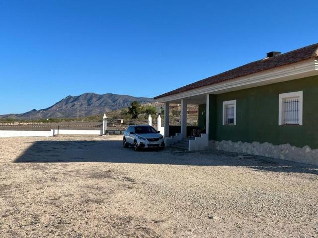 Chalet en venta en Torre del Rico photo 0