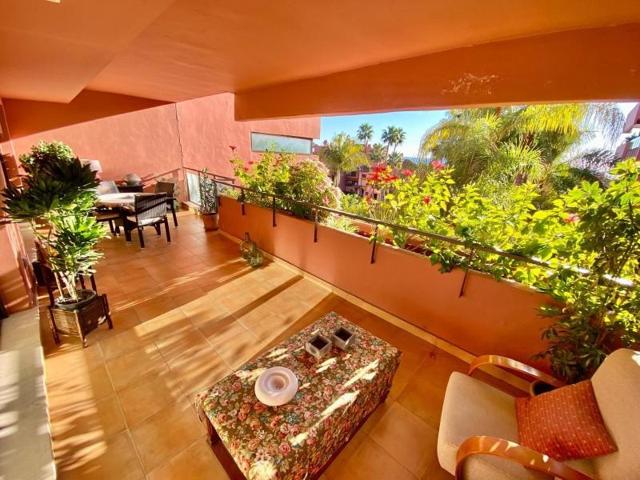 Piso en venta en Estepona, Guadalmansa photo 0
