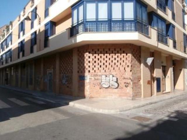 Local comercial en alquiler en Alzira, Alzira photo 0