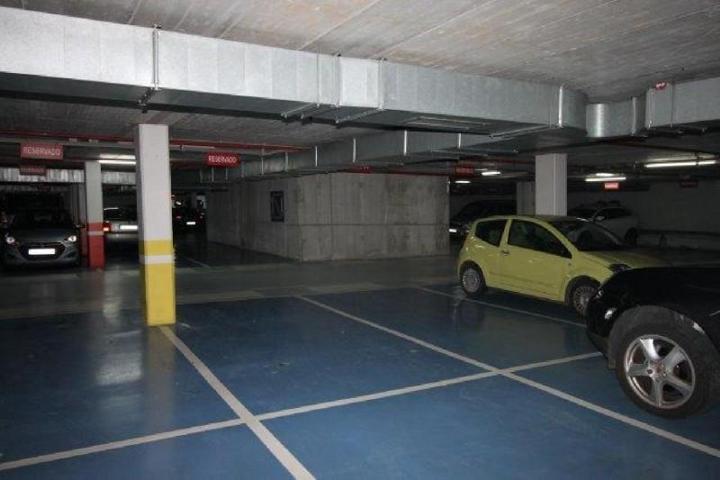 Garaje en venta en Torrelavega, Parking La Llama photo 0