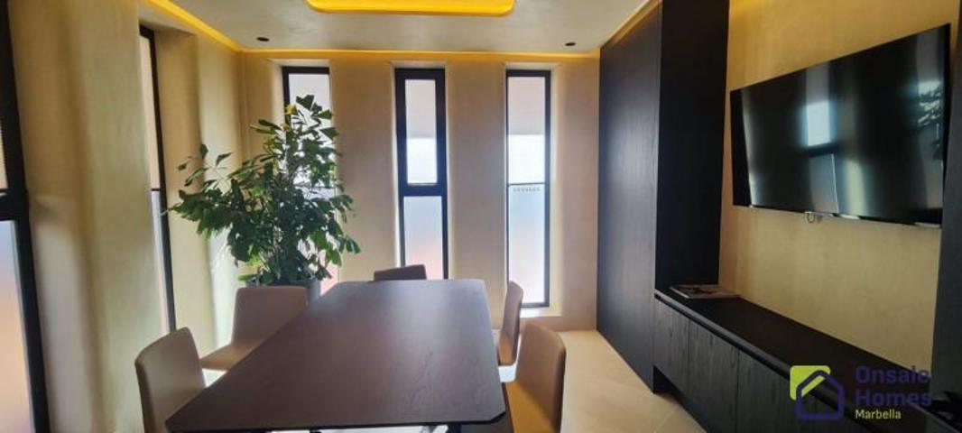 Local comercial en alquiler en Marbella, Costa del Sol Occidental-Área de Marbella photo 0