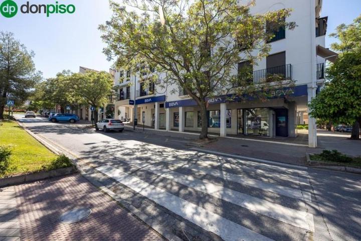 Local comercial en venta en Granada, Carretera de la sierra photo 0