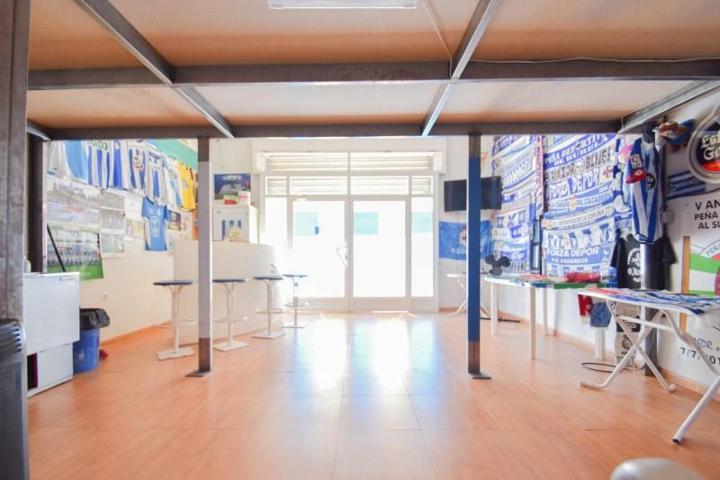 Local comercial en venta en Granada, Vergeles photo 0
