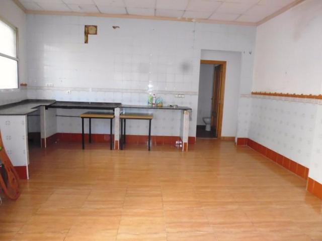 Local comercial en venta en Alzira, Reyes Catolicos photo 0