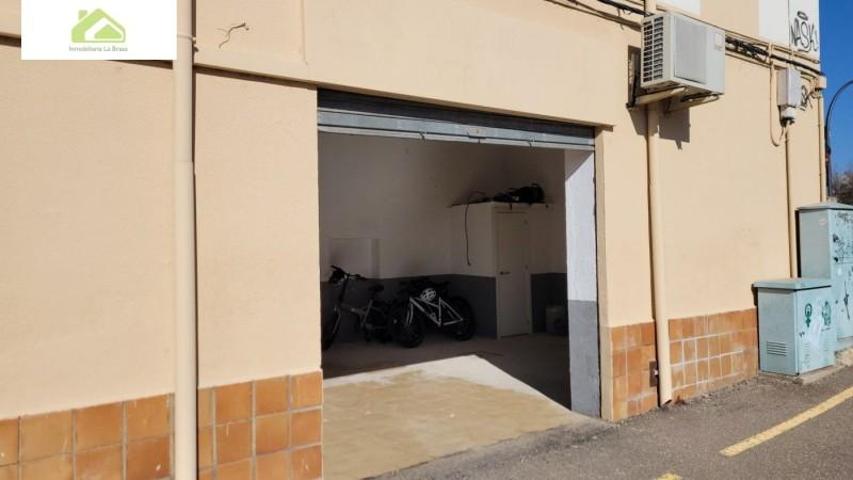 Local comercial en venta en Zamora, San isidro photo 0