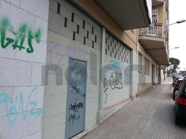 Local comercial en venta en Cerdanyola del Vallès, Vallès Occidental photo 0