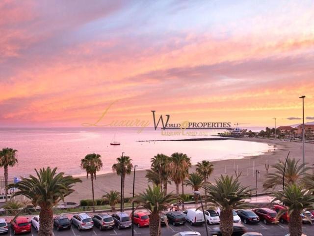 Apartamento en venta en Los Cristianos, Avenida la Habana, 38650 photo 0