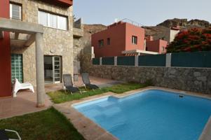 Chalet en venta en Mogán, Tauro photo 0