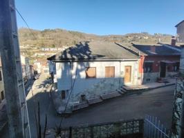 Adosada en venta en Mieres, Caudal photo 0