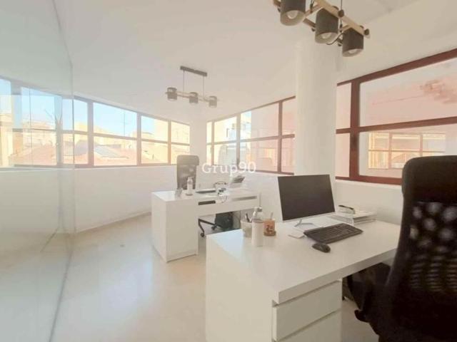 Oficina en venta en Lleida, LLEIDA photo 0