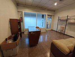 Local comercial en venta en Petrer, Correos photo 0