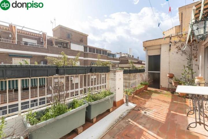 Atico Duplex en venta en Granada, Centro photo 0
