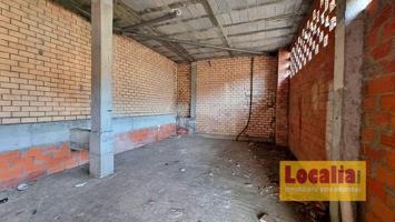 Local comercial en venta en Astillero, Calle la Industria, 50, 39610 photo 0