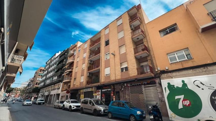 Piso en venta en Elche, Corazon de Jesus photo 0