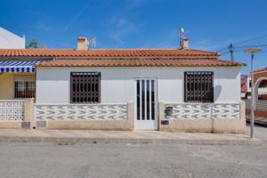 Adosada en venta en San Fulgencio, Baix Segura photo 0