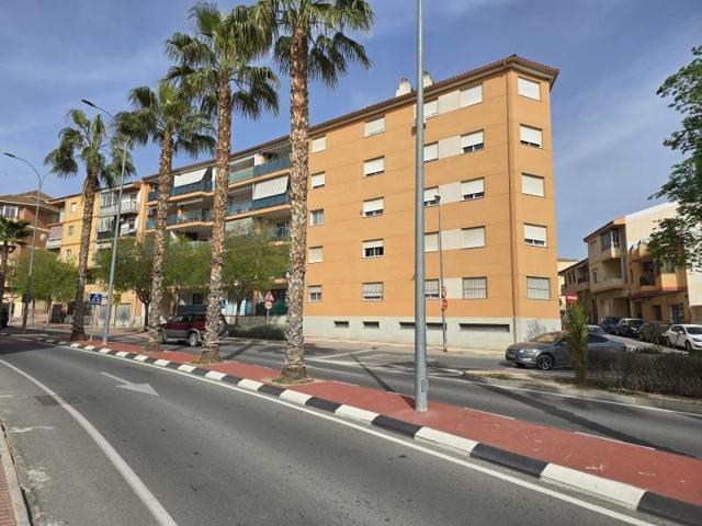 Apartamento en venta en Sax photo 0
