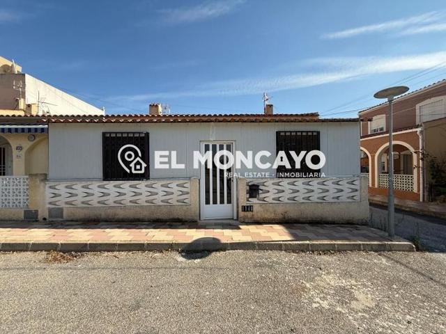 Adosada en venta en San Fulgencio, La marina photo 0