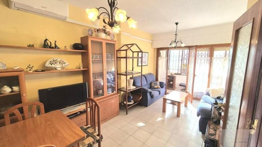 Apartamento en venta en Torrevieja, Estacion de autobuses photo 0