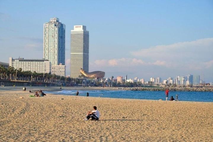 Piso en venta en Barcelona, El Raval photo 0