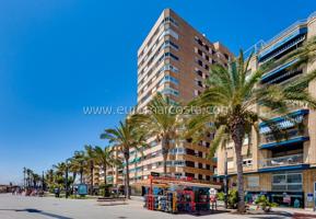 Apartamento en venta en Torrevieja photo 0