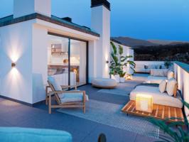 Apartamento en venta en Fuengirola, Los Pacos photo 0