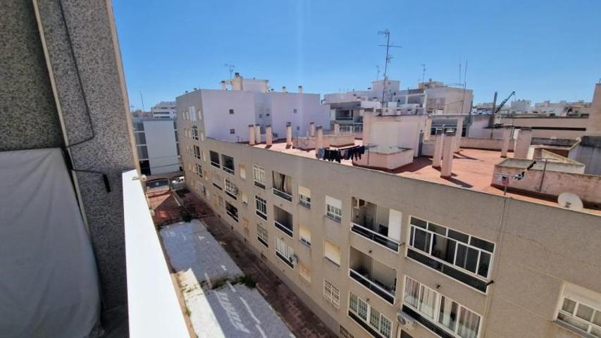 Piso en venta en Torrevieja, Estacion de autobuses photo 0