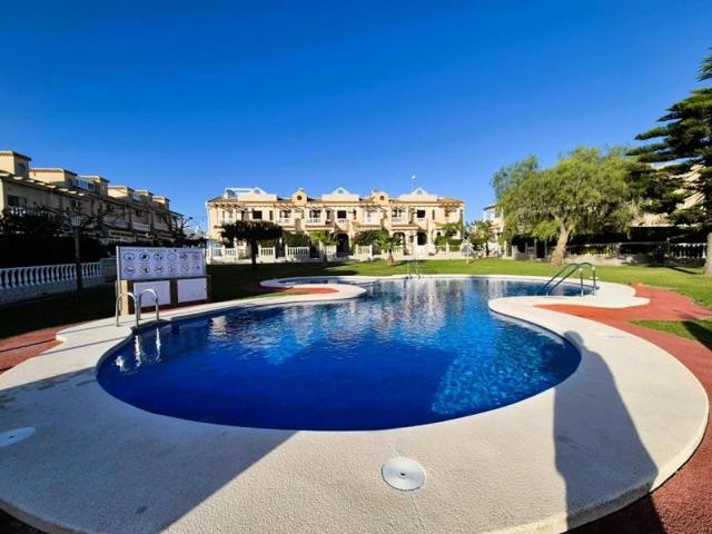 Piso en venta en Torrevieja, Calle Argonautas, 03183 photo 0