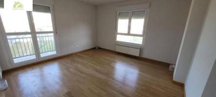 Piso en venta en Zamora, Los bloques photo 0