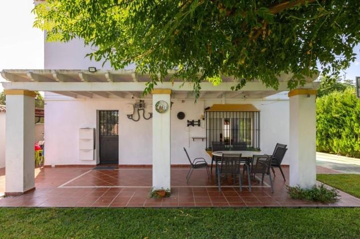 Chalet en venta en Espartinas, Loreto photo 0
