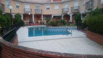 Adosada en venta en Armilla, Armilla photo 0