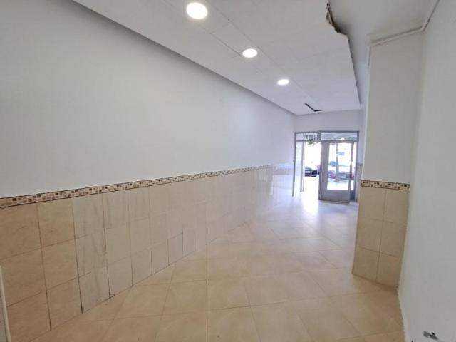 Local comercial en alquiler en Alzira, Alzira photo 0