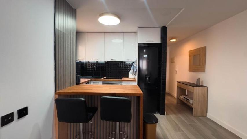 Apartamento en venta en Torrevieja, Centro photo 0
