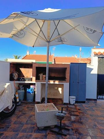 Adosada en venta en Torrevieja photo 0