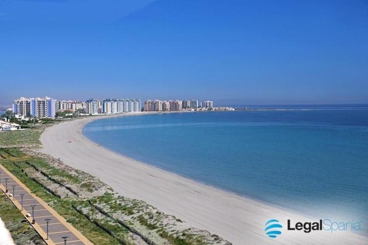 Apartamento en venta en La Manga del Mar Menor, Calle Sierra del Almirez, 1, 30380 photo 0