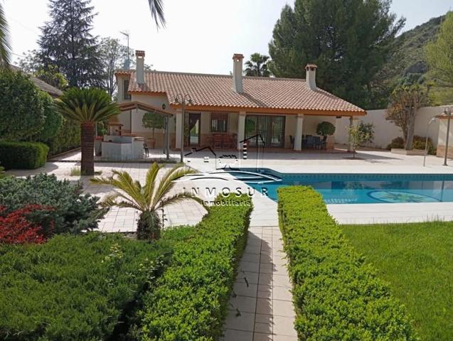 Chalet en venta en Lucena, Lucena photo 0