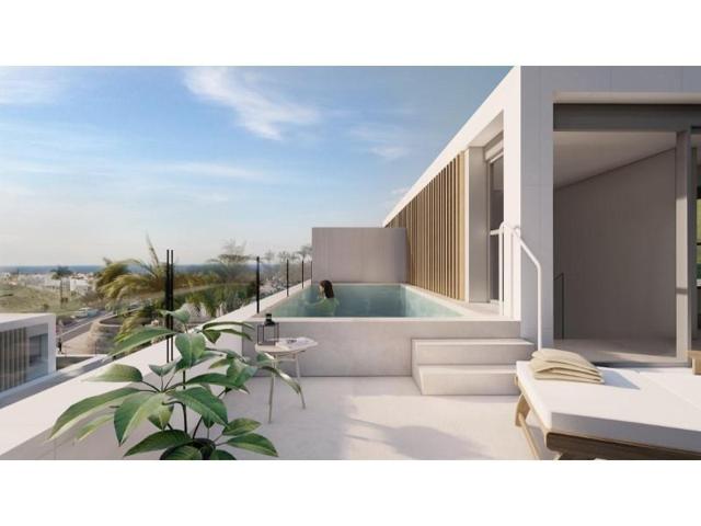 Chalet en venta en Estepona photo 0