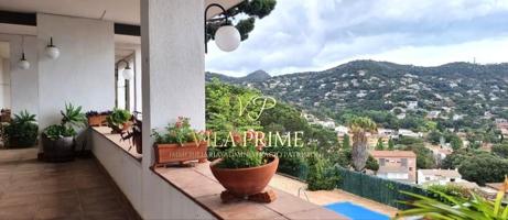 Chalet en venta en Cabrils, Costa del maresme photo 0