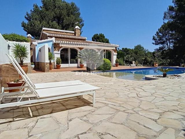 Chalet en venta en Jávea-Xàbia photo 0